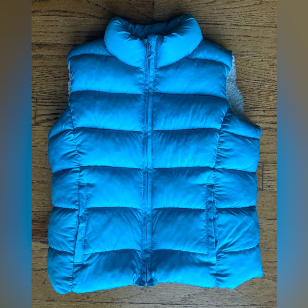 Girls Gap Sherpa-lined vest, size medium